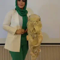 آموزش وخدمات تخصصی میکاپ شنیون عروس..