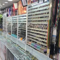 عینک طبی وافتابی فروشی