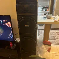 اسپیکر قوی با نور پردازی قوی و صدای قوی زیر قیمت