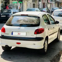 پژو ۲۰۶