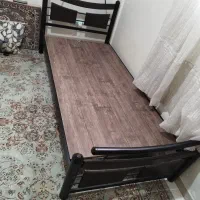تخت خواب یک نفره