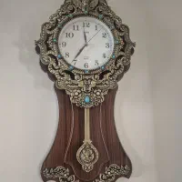 ساعت دیواری کاملا سالم