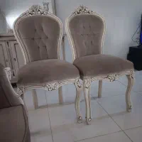 دو عدد عسلی