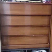 دراور 4کشو و چوبی و بسیار محکم و جادار