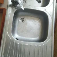 سینک وشیرآب باهم
