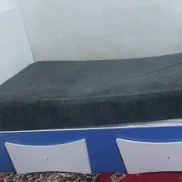 تخت در حد نو
