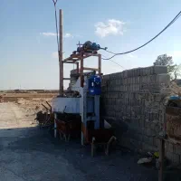به 2 کارگر ماهر بلوکه زن با جای خواب نیازدارم