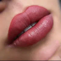 خدمات میکروبلیدینگ وشیدینگ لب