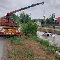 جرثقیل سه تن کفی دار دکل بلند در رشت وحومه ..