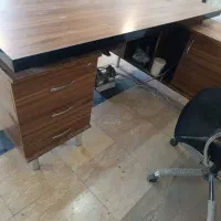 میز و صندلی اداری در حد نو