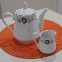 قوری و سرویس چایخوری