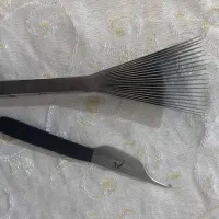 شانه و چاقو  تابلو فرش