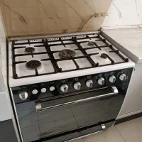 گاز  فر بسیار تمیز
