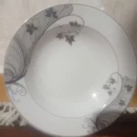 بشقاب وپیشدستی