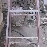 چهار پایه محکم