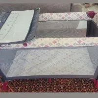 تخت نوزادی