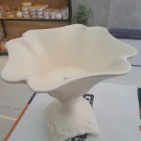 ظروف پایه دار