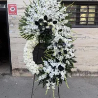 ارسال دستهگل عزا و جشنی