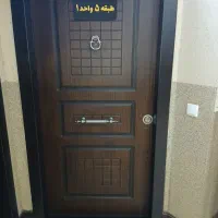 رهن-و-اجاره-یک-واحد-مسکونی-تجاری-بر-اصلی-شیشه-گران