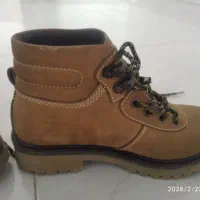 نیم بوت سایز 37