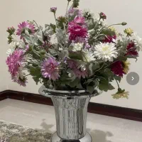 گل و گلدان در شهر جم