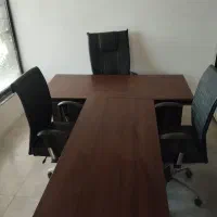 میز مدیریت وکنفرانس