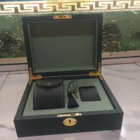 جعبه ساعت قفل دار
