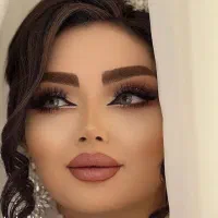 خدمات میکاپ و شینیون عروس و همراه