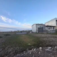 زمین مستطیل با موقعیت رو به رشد