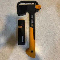 تبر فیسکارس Fiskars X7