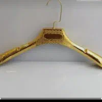 چوب لباسی طلایی