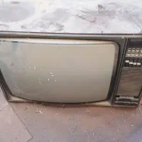 ۳تا تلویزیون قدیمی وترازووقفل وسینی قدیمی