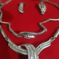 سرویس تیتانیوم