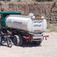 کامیون تانکرآبرسان 813 و خاور 608