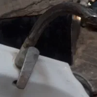 شیر و روشویی توالت