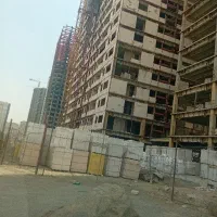 آپارتمان ۳۲ طبقه ای دریاچه