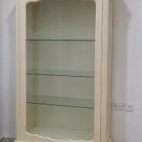 ویترین چوبی کلاسیک و سلطنتی شیک