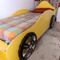 تخت وکمد .سالم