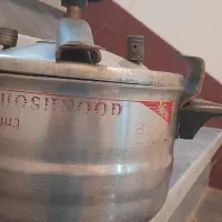 زود پز۴لیتری وکتری قوی