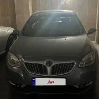 برلیانس ۳۳۰صندوقدار