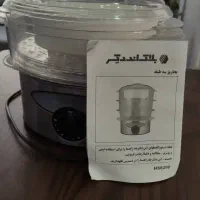 بخارپز سه طبقه مارک black & decker در حد نو.
