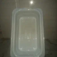 دو عدد پارچ اصلی مخلوط کن و دو عدد ظرف آرد سوخاری