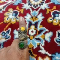 سه انگوشتر