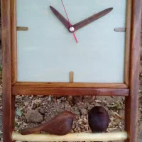 ساعت دیواری چوبی