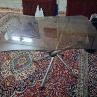 میز ناهارخوری کوچک شیشه ای
