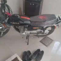 موتور سیکلت ۲۰۰ کویر
