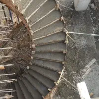 پله گرد بتنی