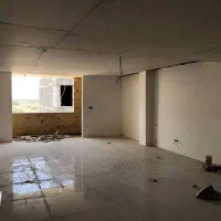 واحدی-خوش-حس-در-طبقه-پنجم-با-نور-خوب