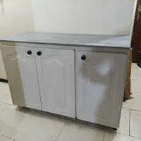 کابینت فلزی سه دره رویه سنگی