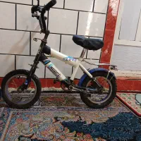 دوچرخه سایز ۱۲ تمیز و محکم